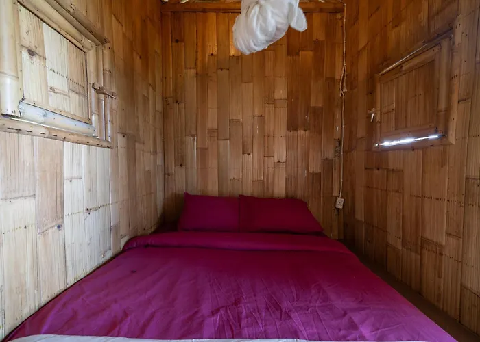 Taman Asta Gangga Parque de Campismo Silebeng